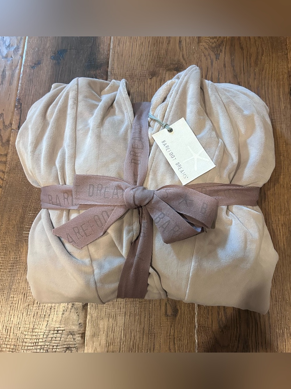 Barefoot Dreams Luxe Chic Robe